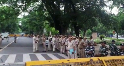  Sonia Ed Appearance: Heavy Police Deployment Outside Cong, Ed Office-TeluguStop.com