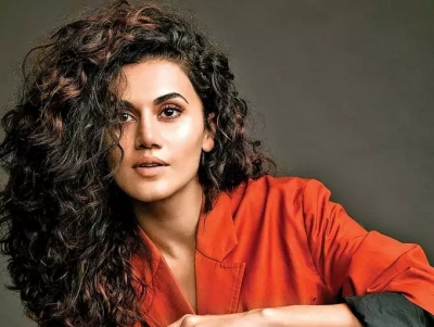  Taapsee 'disappointed' To Find No Women Cricketers' Pictures At Lord's, London-TeluguStop.com
