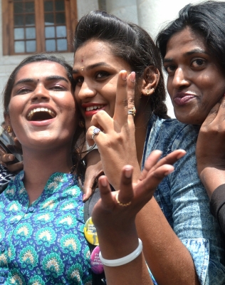  Transgenders In Up To Get Access To Old Age Home Facility-TeluguStop.com