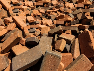  Two Killed In Andhra Wall Collapse-TeluguStop.com