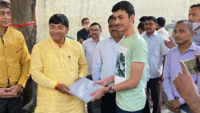 Will Bjp Respect 5-term Jalalpore Mla's Wishes And Renominate Him? Will Bjp Respect 5-term Jalalpore Mla's Wishes And Renominate Him?-TeluguStop.com