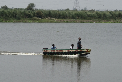  20 Feared Dead As Boat Capsizes In Up District-TeluguStop.com