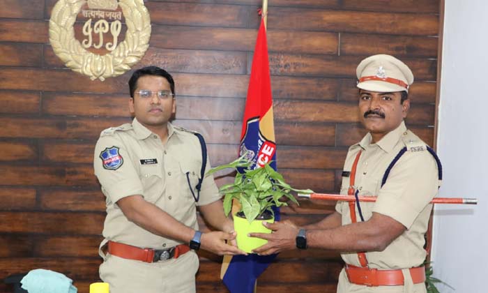  Additional Sp T Sai Manohar Who Took Charge As Kothagudem Osd, Additional Sp T-TeluguStop.com