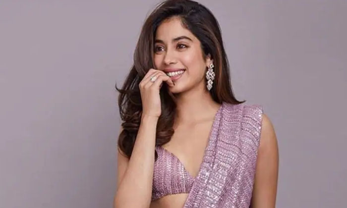  Janhvi Kapoor Confirm Vijay Devarakonda's Relationship, Vijay Deverakonda, Liger-TeluguStop.com