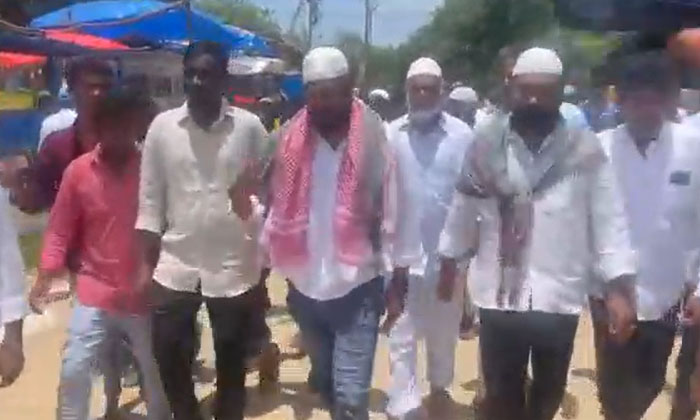  City Mlas Anil Kumar Yadav Participated In The Bread Festival , City Mlas Anil K-TeluguStop.com