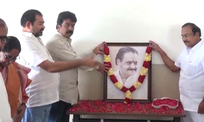  Former Minister Swargiya Nandamuri Harikrishna's Death Celebrations At Telugu De-TeluguStop.com