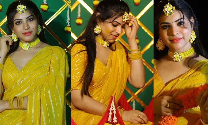 Bigg Boss Contestant Priyanka Singh Is Going To Get Married Soon Haldi Photos Ar Bigg Boss Contestant Priyanka Singh Is Going To Get Married Soon Haldi Photos Ar-TeluguStop.com