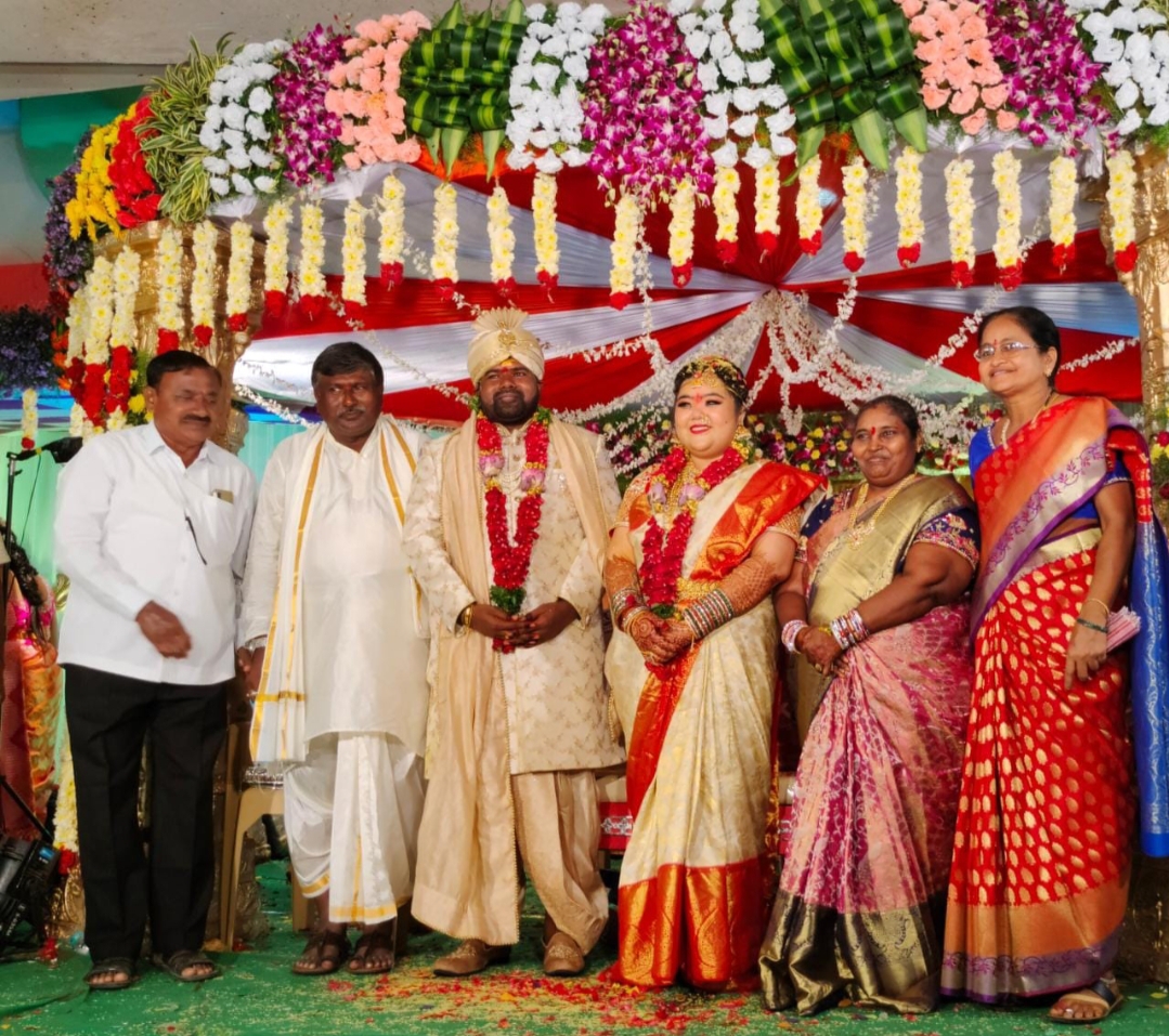  Marriage Of Telangana Boy With Cambodian Girl-TeluguStop.com