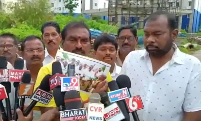 Nimmala Ramanaidu Inspects 1860 Tidco Houses To Be Distributed By Minister Adimu Nimmala Ramanaidu Inspects 1860 Tidco Houses To Be Distributed By Minister Adimu-TeluguStop.com