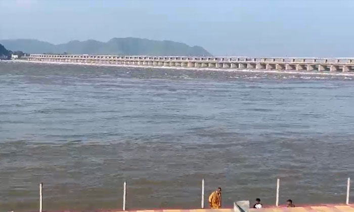  Once Again The Prakasam Barrage Is Flooded , Prakasam Barrage, Flooded-TeluguStop.com