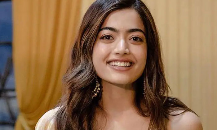  Netizens Praising Rashmikas Work Video Going Viral , Netizens, Rashmika, Puspa2,-TeluguStop.com