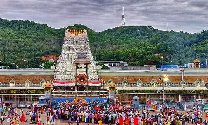 Telugu Adila Bad, Bsnl, Cm Kcr, Corona, Devotees, Draupadi Murmu, Janasena, Loke