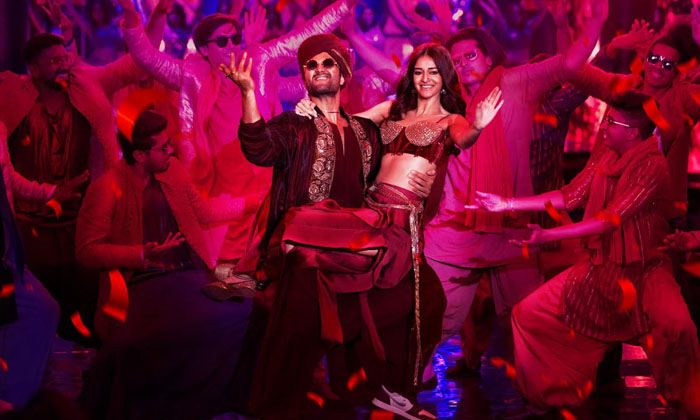 The Dance Number Coka 2.0 From The Vijay Deverakonda, Ananya Pandey, Puri Jagann The Dance Number Coka 2.0 From The Vijay Deverakonda, Ananya Pandey, Puri Jagann-TeluguStop.com