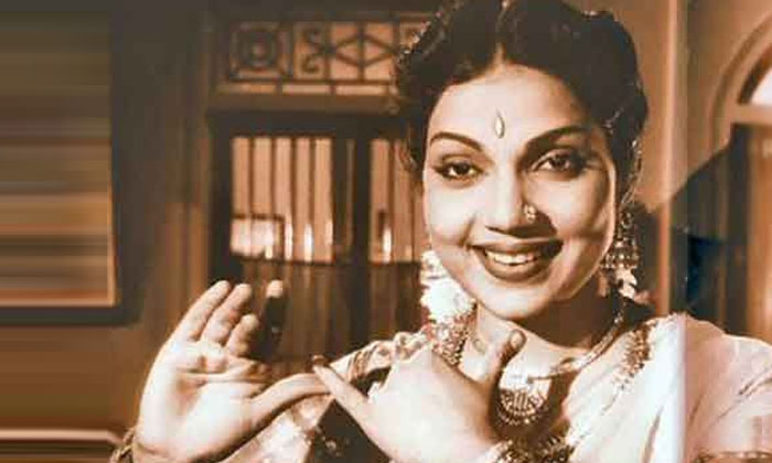 Rare Incident About Actress Bhanumathi , Bhanumathi, Vb Rajendraprasad, Tollyw Rare Incident About Actress Bhanumathi , Bhanumathi, Vb Rajendraprasad, Tollyw-TeluguStop.com