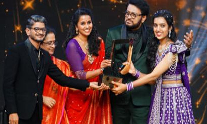  Zee Saregamapa Singing Superstars Winner Shruthika Samudrala-TeluguStop.com