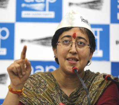  Aap Accuses Delhi L-g Saxena Of Money Laundering During Demonetisation-TeluguStop.com