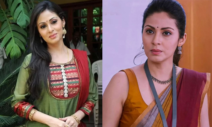  Actress Sadaa Comments On Samantha Nagachaitanya Divorce Details, Sada,samantha,-TeluguStop.com