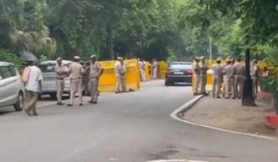  Additional Police Force Deployed Outside Cong Hq, Sonia Gandhi's Residence-TeluguStop.com