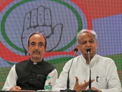  After Azad's Exit From Cong, Question Mark On Gehlot's Next Move-TeluguStop.com