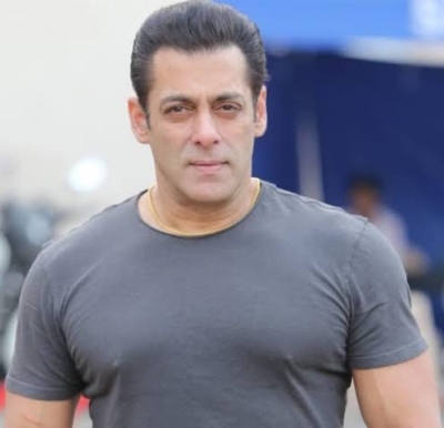  After Death Threats, Salman Khan Gets A Gun License-TeluguStop.com