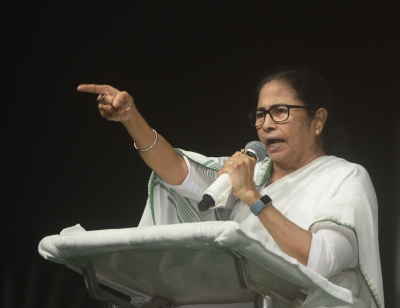 After Isolating Partha Chatterjee, Mamata Goes Soft On Anubrata Mondal After Isolating Partha Chatterjee, Mamata Goes Soft On Anubrata Mondal-TeluguStop.com