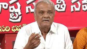  Police Stopped Cpi Leader From Rushikonda-TeluguStop.com