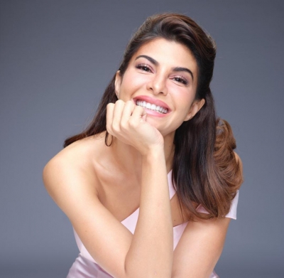  Delhi Court Summons Jacqueline Fernandez On Sept 26 In Extortion Case-TeluguStop.com