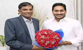  Dgp Rajendranath Reddy Meeting With Cm Jagan-TeluguStop.com