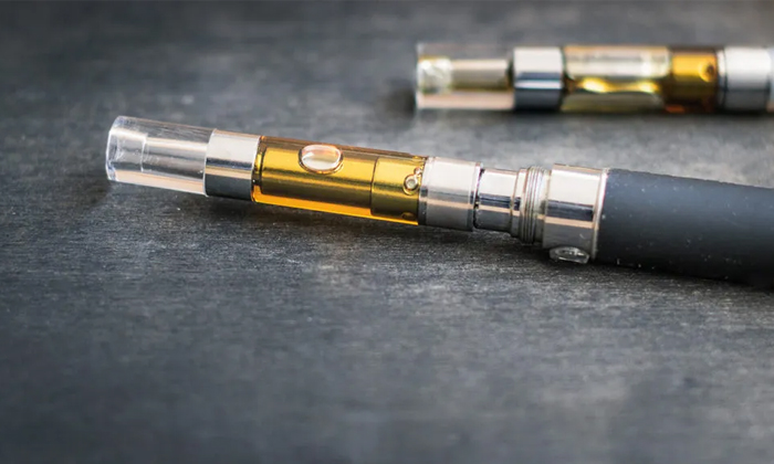  E Cigarette Bursts In A Mans Pocket Details, Ee Cegtate,pocket, Health, Tips, He-TeluguStop.com