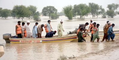  Floods Wreak Havoc In Pakistan, Sindh Braces For More Devastation-TeluguStop.com