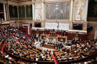  French Parliament Votes To Abolish National Broadcasting Licence Fee-TeluguStop.com