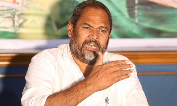 Telugu Bat, Flood Victims, Floods, Yana Murthy, Yanamurthy Bat-Movie