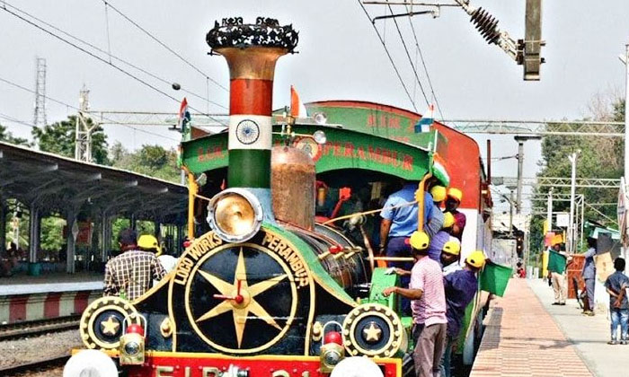  The Train Of The British Era.. Will Be Put Up Again  British, Train, Journey, Ra-TeluguStop.com