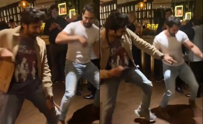  Kartik, Varun Burn Up The Dance Floor On 'bom Diggy Diggy'-TeluguStop.com