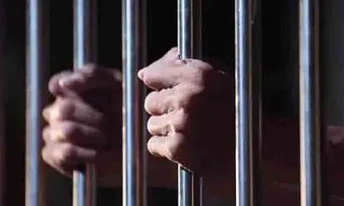  Accused In Murder Case Sentenced To Life Imprisonment , Murder Case , Khammam, A-TeluguStop.com