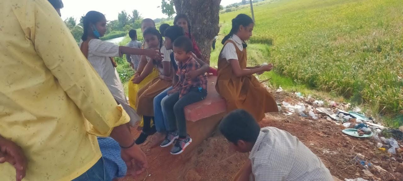  School Bus Accident In Nellore District-TeluguStop.com