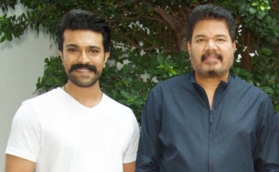 Ram Charan's Shoutout To Shankar On 'rc15' Being Back On Track Ram Charan's Shoutout To Shankar On 'rc15' Being Back On Track-TeluguStop.com