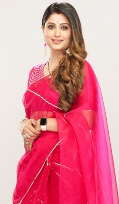 Shefali Sharma Took Tips From Her Mother For Her Role Shefali Sharma Took Tips From Her Mother For Her Role-TeluguStop.com