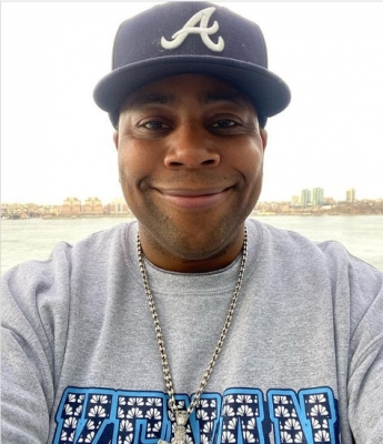 'snl' Star Kenan Thompson To Host Emmys This Year 'snl' Star Kenan Thompson To Host Emmys This Year-TeluguStop.com