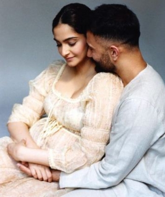  Sonam And Anand Ahuja Become Parents Of Baby Boy-TeluguStop.com