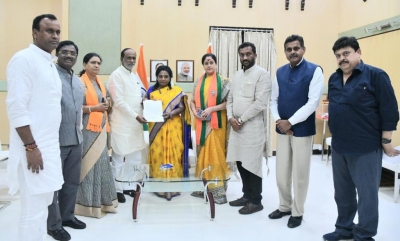  Telangana Bjp Seeks Guv's Intervention After Its Padyatra Is Stopped-TeluguStop.com