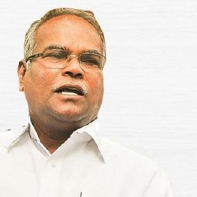  Tn Raj Bhavan Turning Into A Political Camp, Says Cpi-m-TeluguStop.com