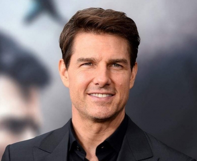  Tom Cruise Stuns Couple As He Interrupts Their Casual Hike-TeluguStop.com