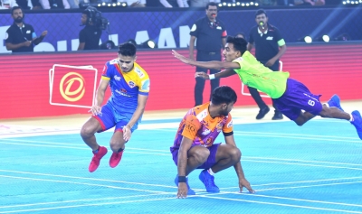  Ultimate Kho Kho: Chennai Quick Guns Seal Playoffs Berth; Telugu Yoddhas Romp To-TeluguStop.com