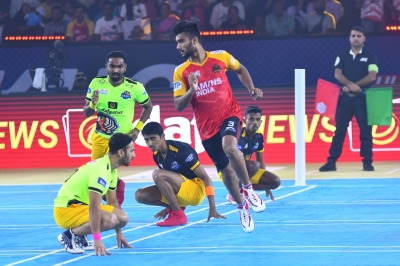  Ultimate Kho Kho: Odisha Juggernauts Seal Playoffs Spot; Chennai Quick Guns Back-TeluguStop.com