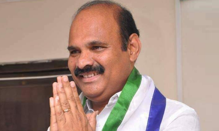  Ycp Mla Kolusu Parthasaradhi Silence In Party Details, Ycp, Partha Sarathi, Ycp-TeluguStop.com