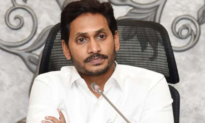  Cm Jagan Gave Utmost Respect To Ntr , Cm Jagan ,ntr , Chandrababu,university,s-TeluguStop.com