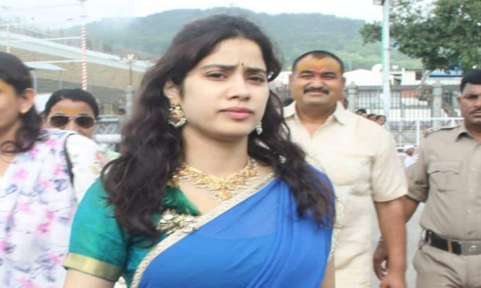 Telugu Bollywood, Janhvi Kapoor, Sri Devi, Tirumala, Traditional-Movie