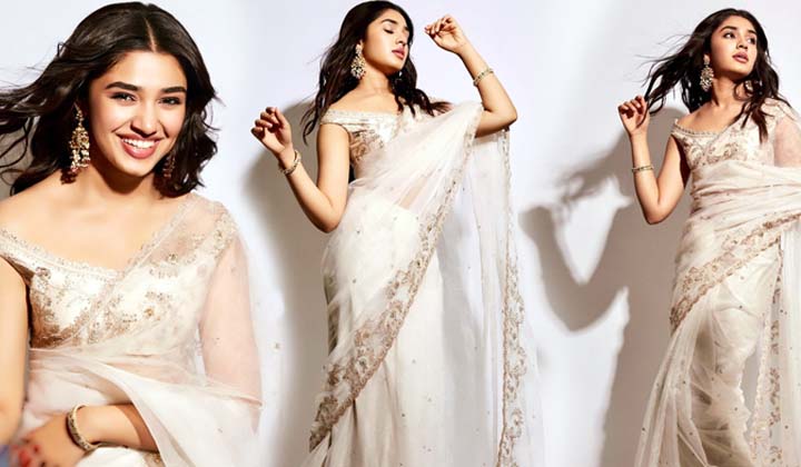 Krithi Shetty Saree Looks Adurs , Bebamma, Krithi, Krithi Shetty, Krithi Shetty Krithi Shetty Saree Looks Adurs , Bebamma, Krithi, Krithi Shetty, Krithi Shetty-TeluguStop.com