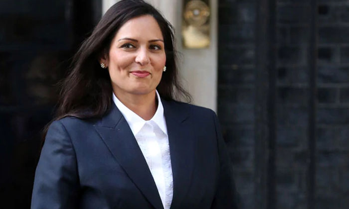  Indian Origin Priti Patel Resigns As Uk Home Secretary , Liz Truss , Britain ,-TeluguStop.com